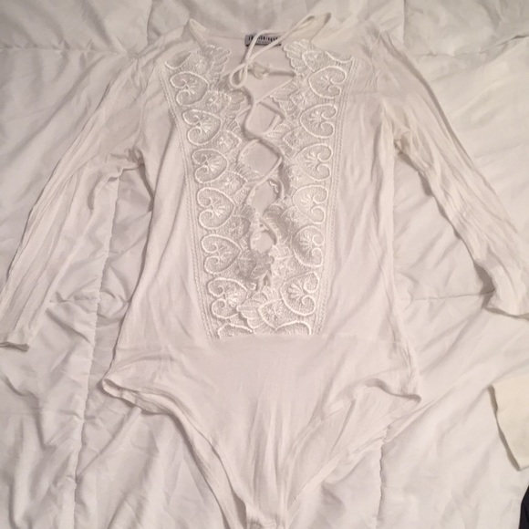 3/$15 White lace bodysuit - Picture 1 of 2